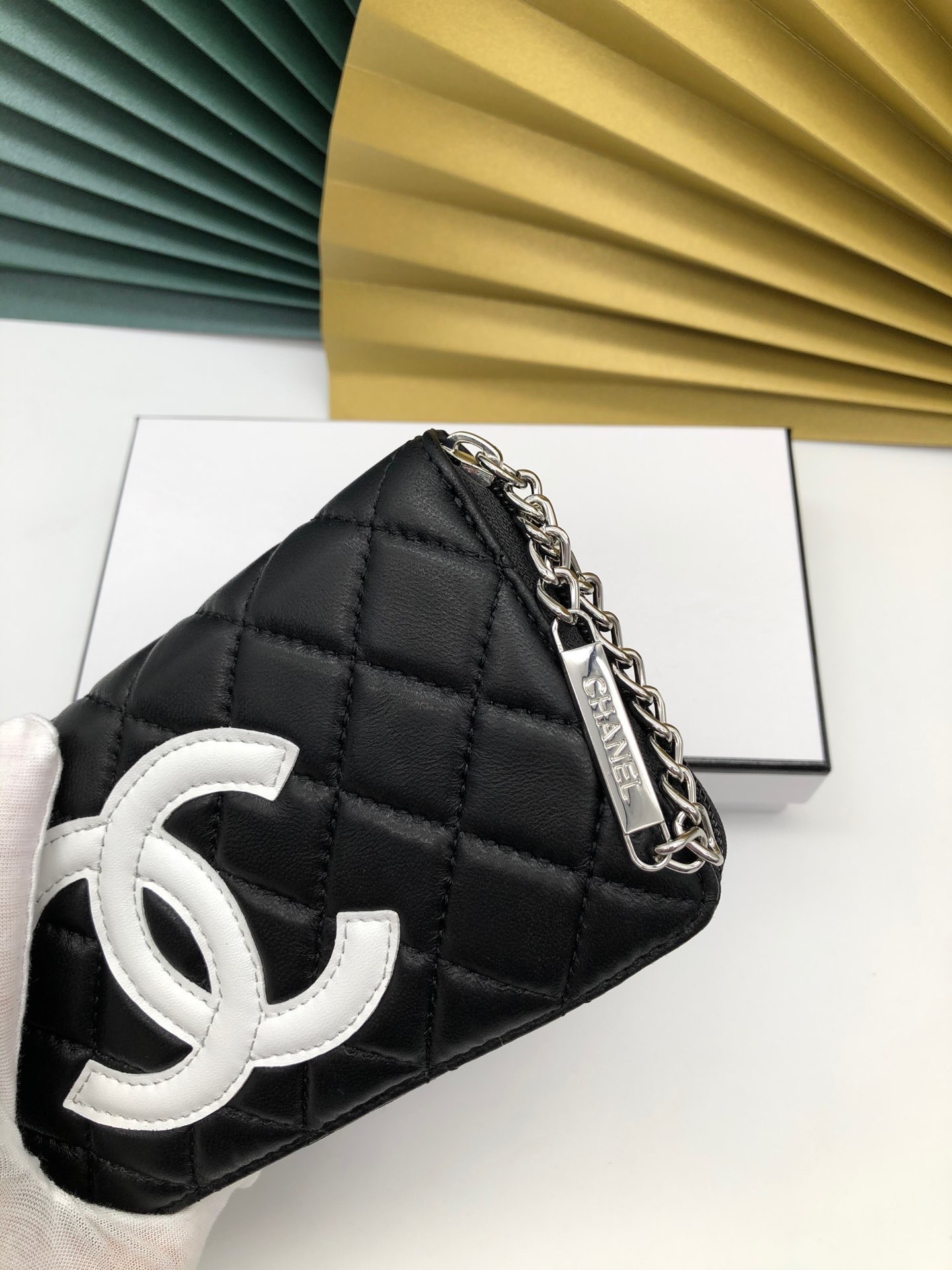 芸能人愛用Chanel シャネル 実物の写真 N品スーパーコピー財布代引き対応国内発送後払い安全必ず届く優良サイト